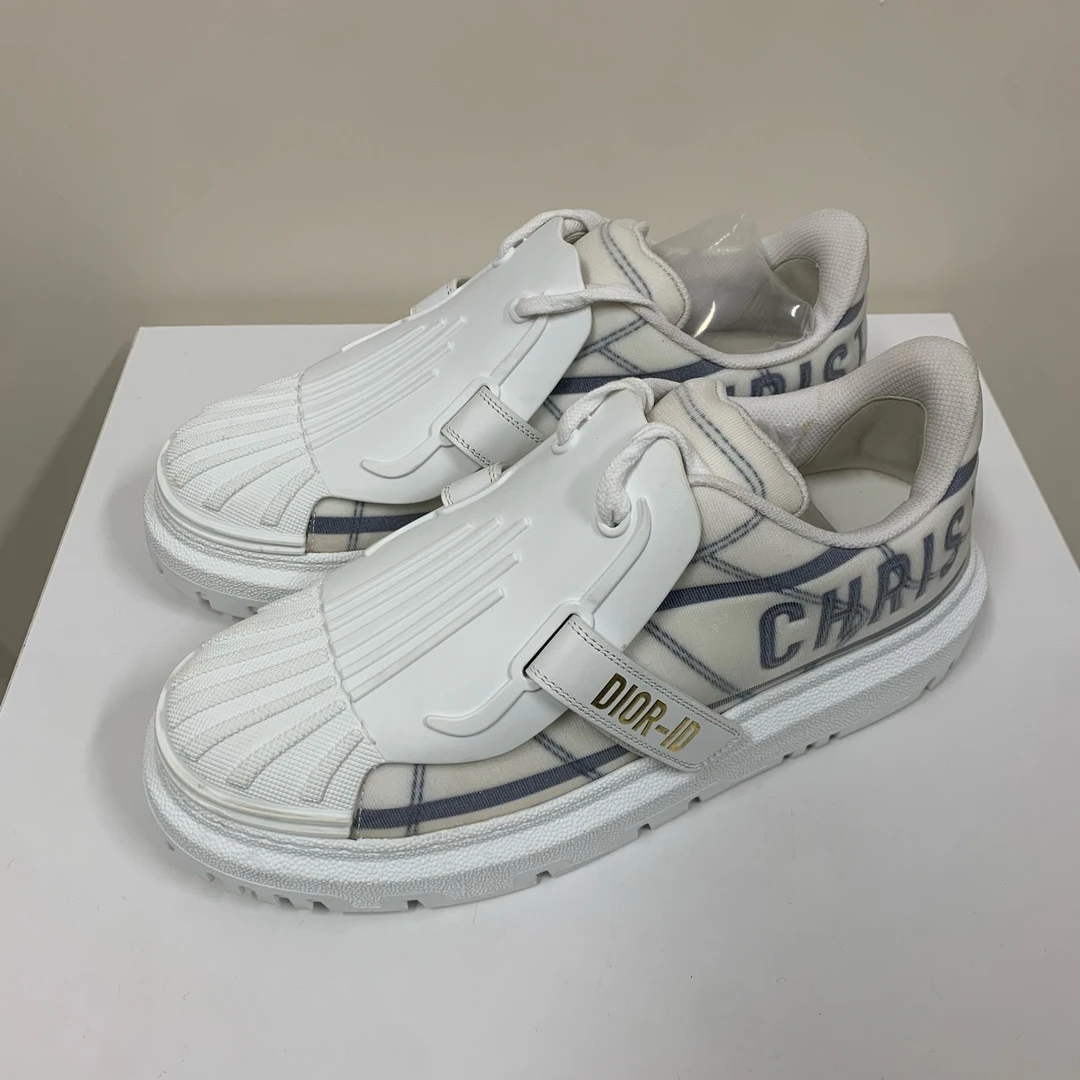 99新 DIOR/迪奥 /【Dior】迪奥贝壳鞋 39码 X10903223