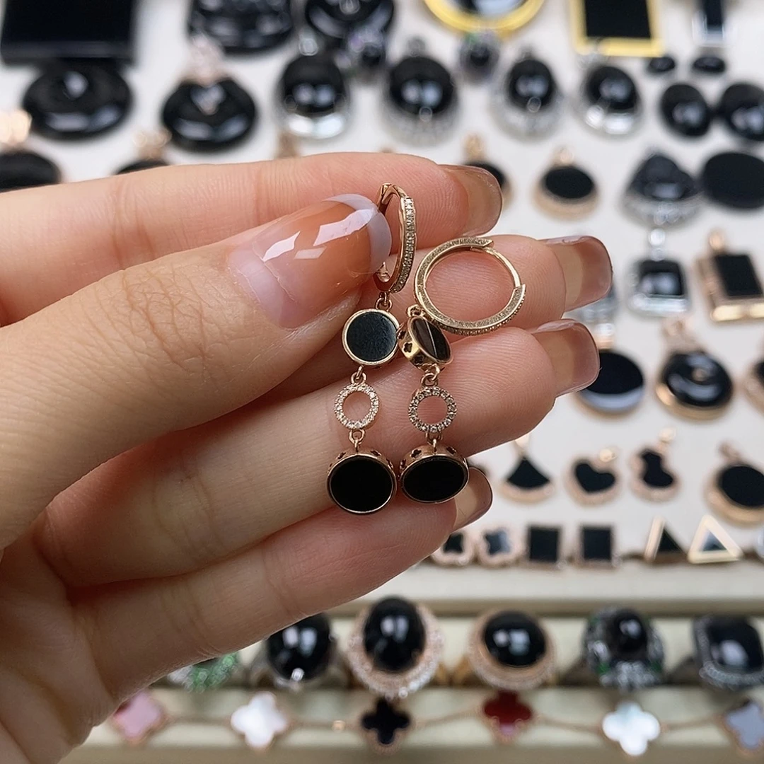 翡翠18K金镶嵌耳饰