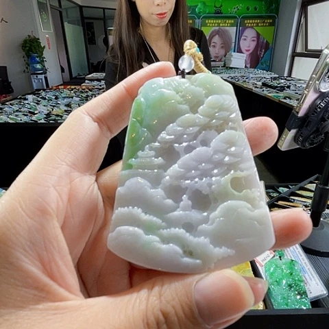 翡翠未镶嵌颈饰翡翠