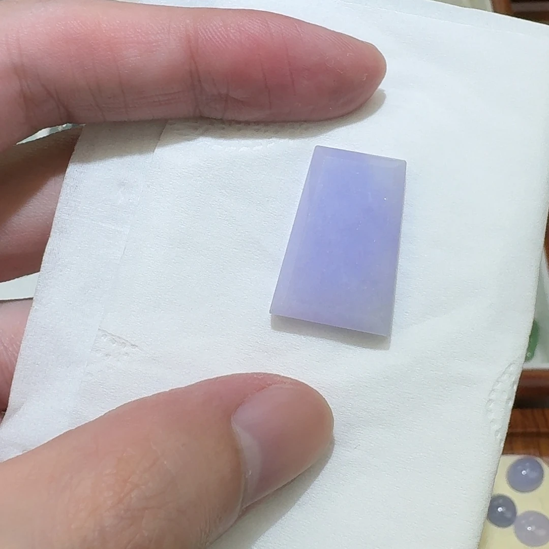 翡翠未镶嵌颈饰无事牌