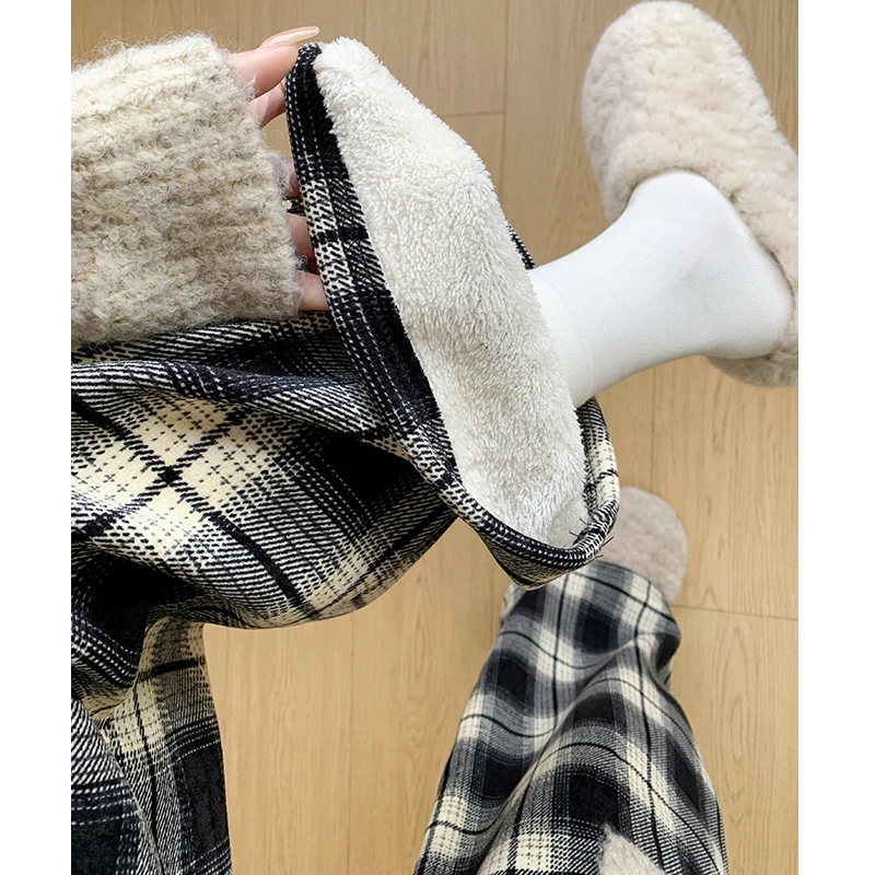 毛呢阔腿裤子女秋冬季2025新款加绒加厚直筒慵懒风复古垂感格子裤