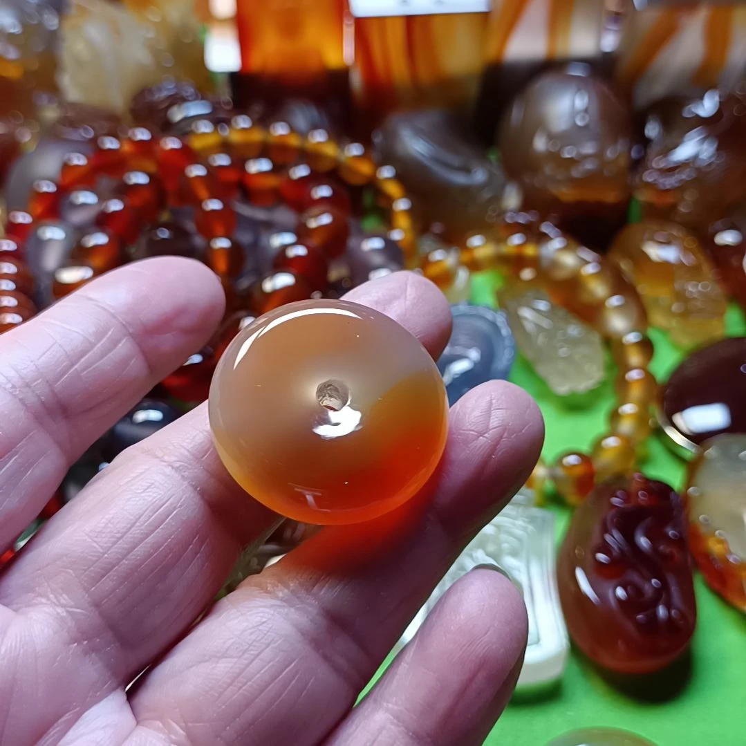 玛瑙/玉髓颈饰未镶嵌猪***长