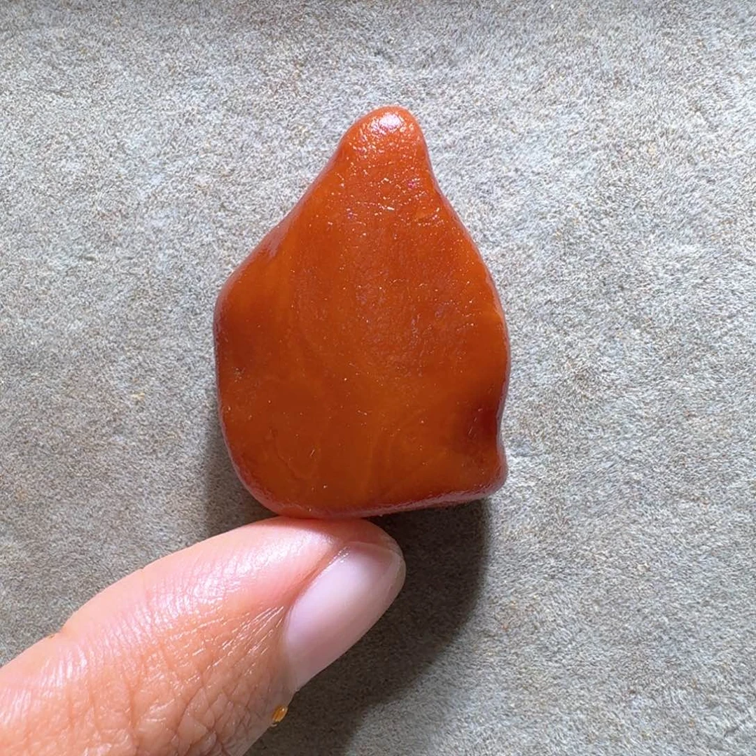 未镶嵌定制琥珀定制