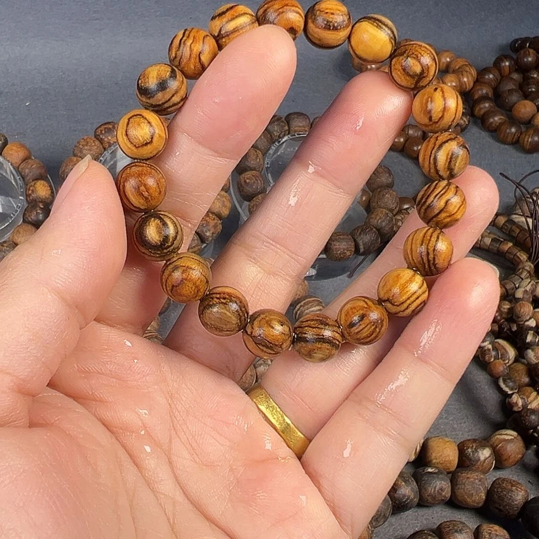 S***.贡木1.0印贡粗抛千层纹对眼妖花