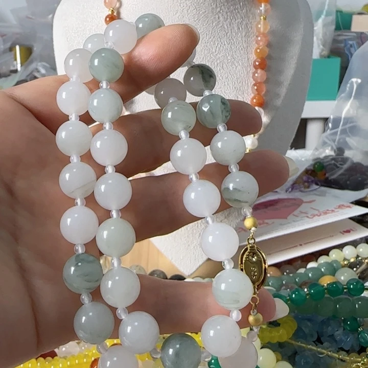 石英岩玉天山冰11左右有结构未镶嵌