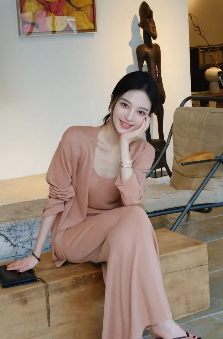 Aeryme【优雅主义】高级感简约温柔慵懒风针织套装三件套