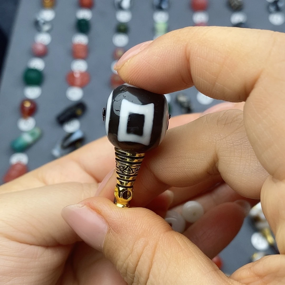 玛瑙/玉髓饰品合金