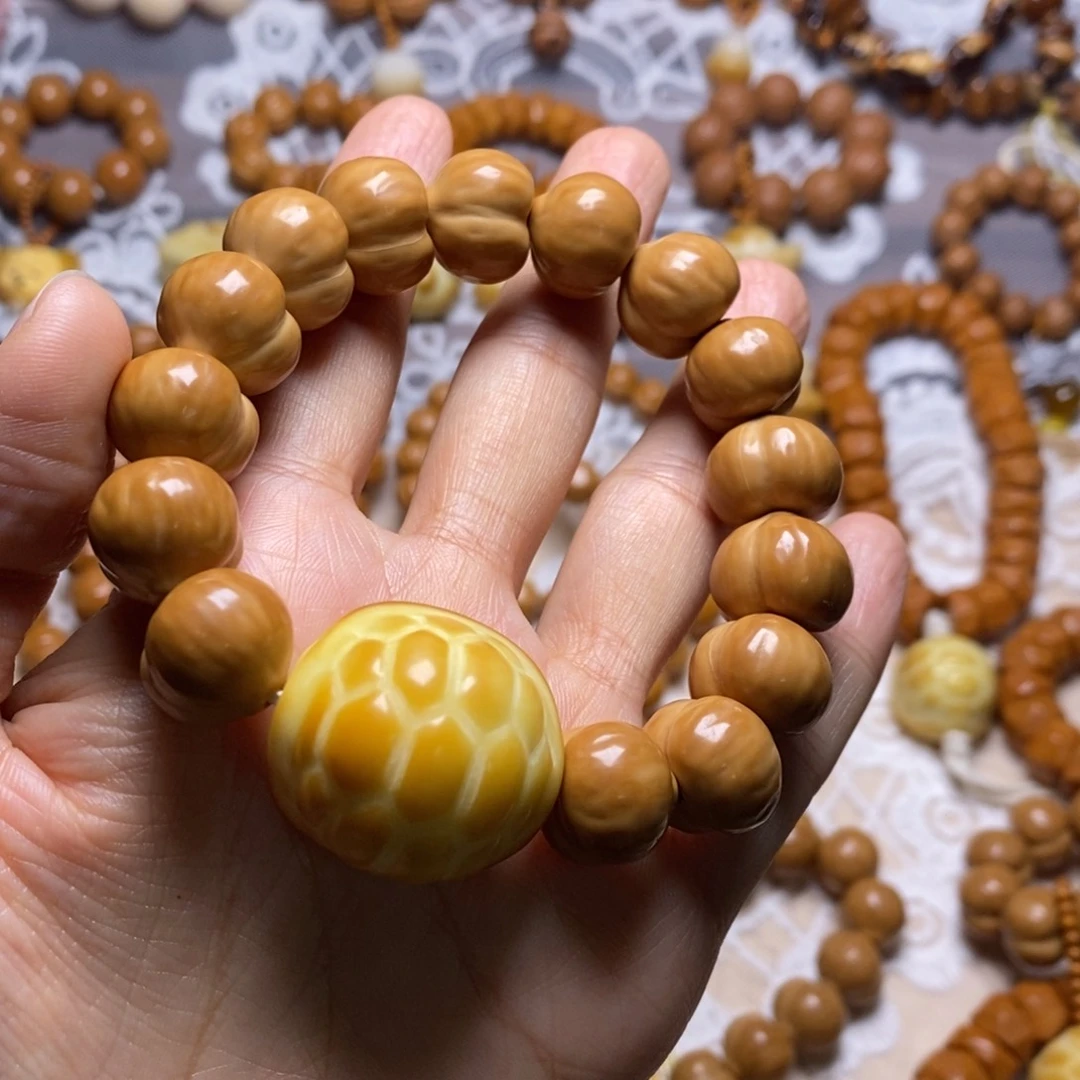 把件猴头核桃柯基屁桃龟甲