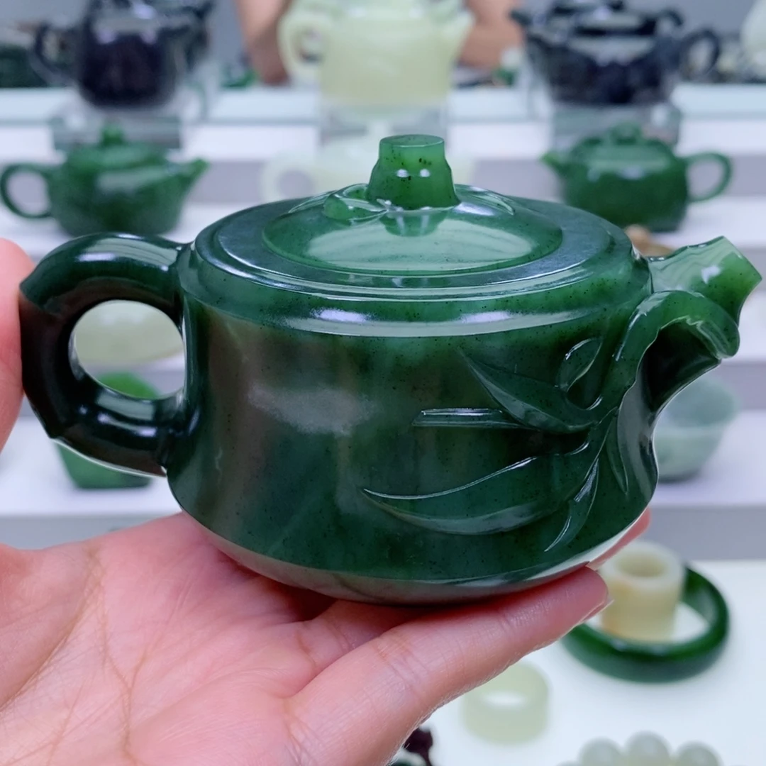 用***5和田玉未镶嵌摆件茶壶
