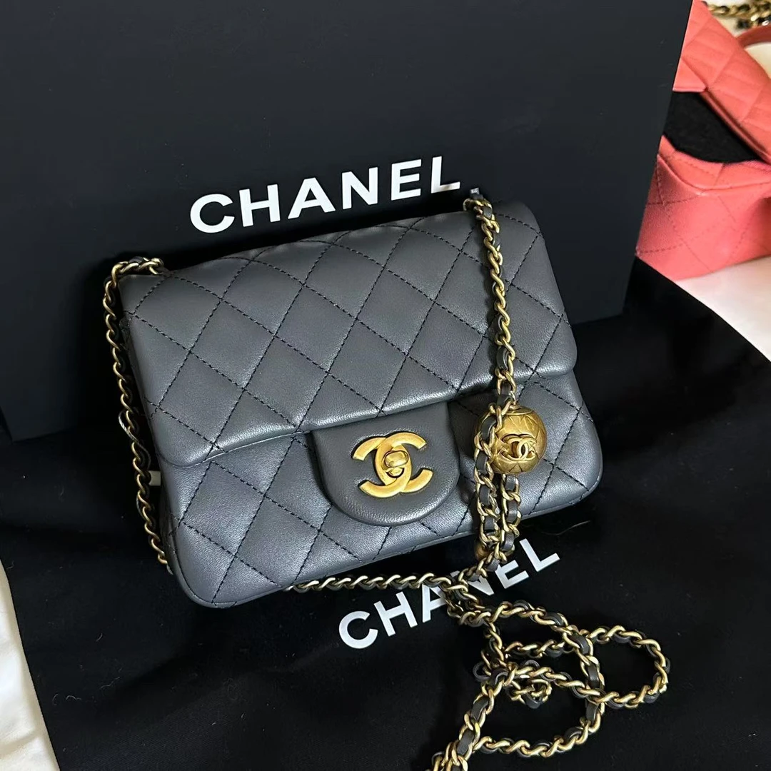 95新 Chanel/香奈儿 泡泡专属/香奈儿灰色金球方胖子包/98新包展