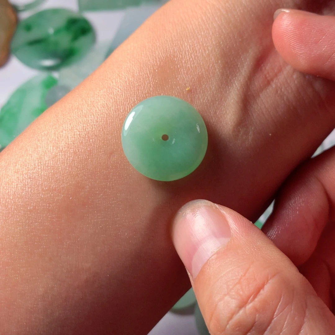 定制翡翠未镶嵌包工