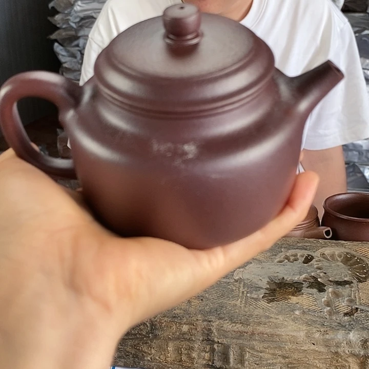 李***好茶壶紫砂石红德钟200左右的容量微瑕不退不换