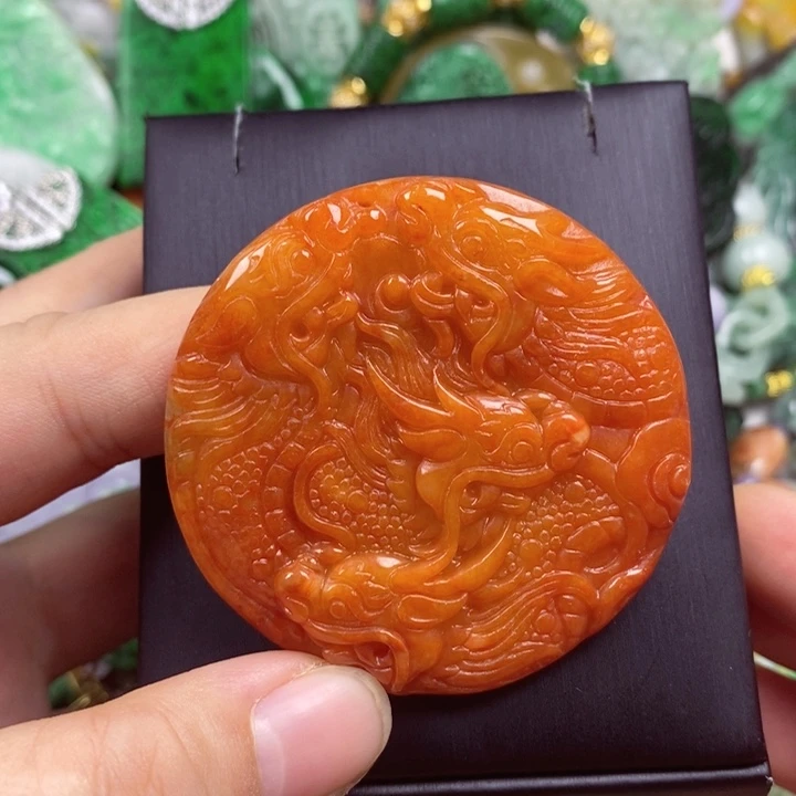 翡翠未镶嵌吊坠(赠链)