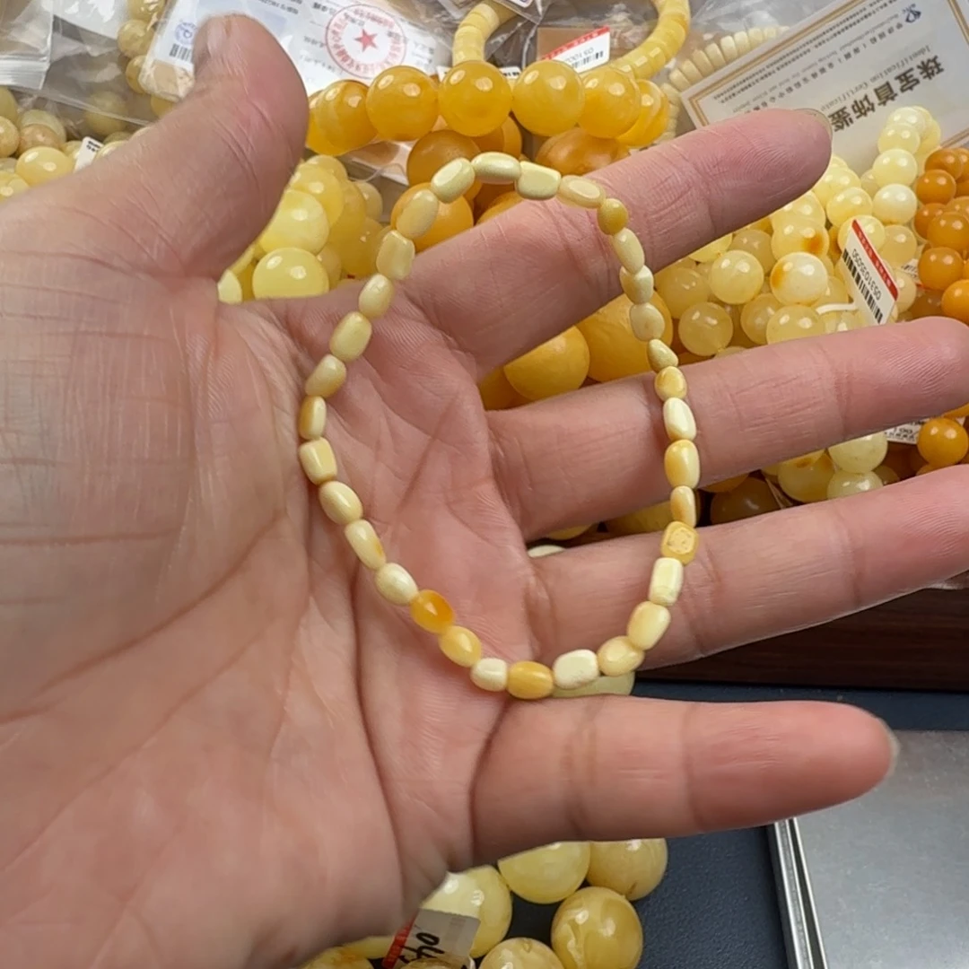 未镶嵌琥珀珠宝奇石
