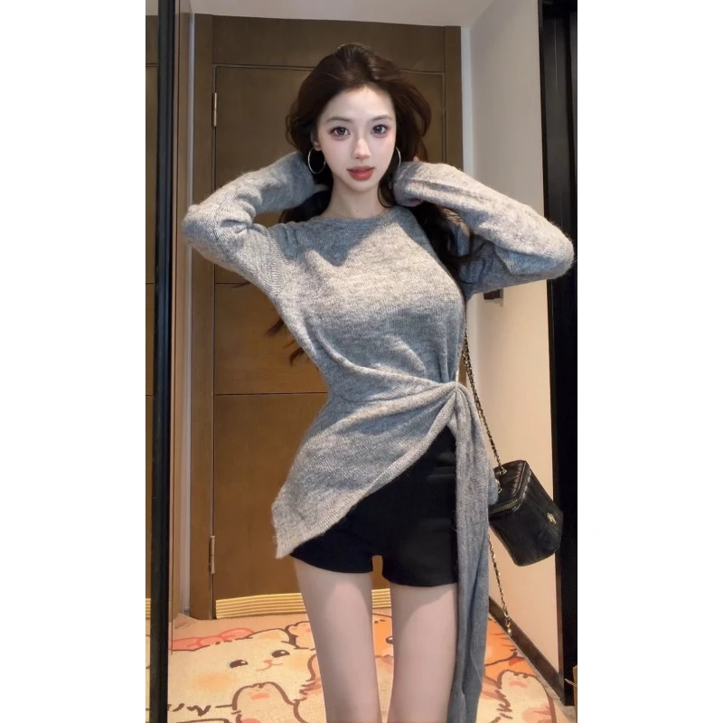 【XIAOBAWANG】纯欲风女针织圆领薄款修身型毛衣辣妹开叉修身性感T