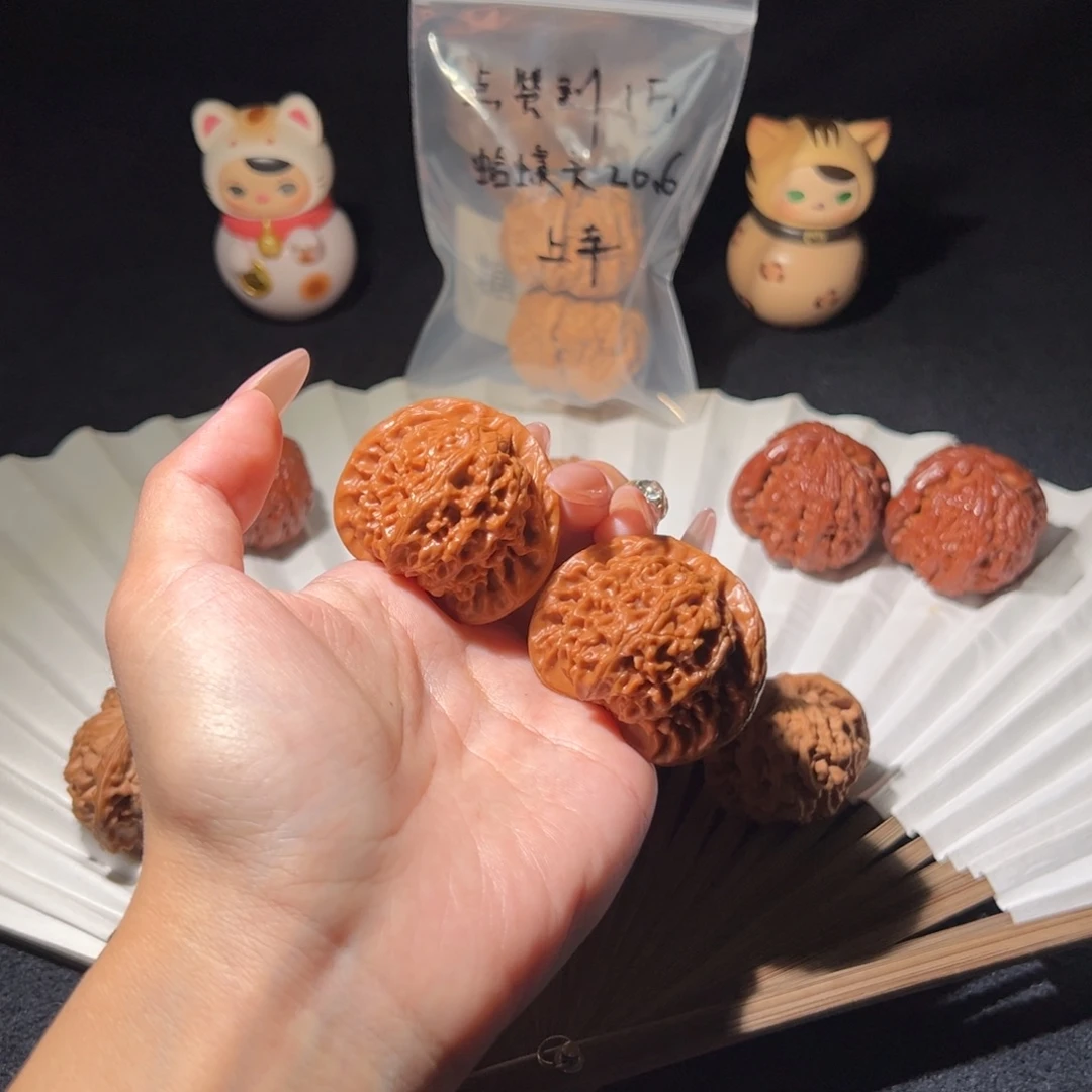 文玩核桃吊坠43宫灯