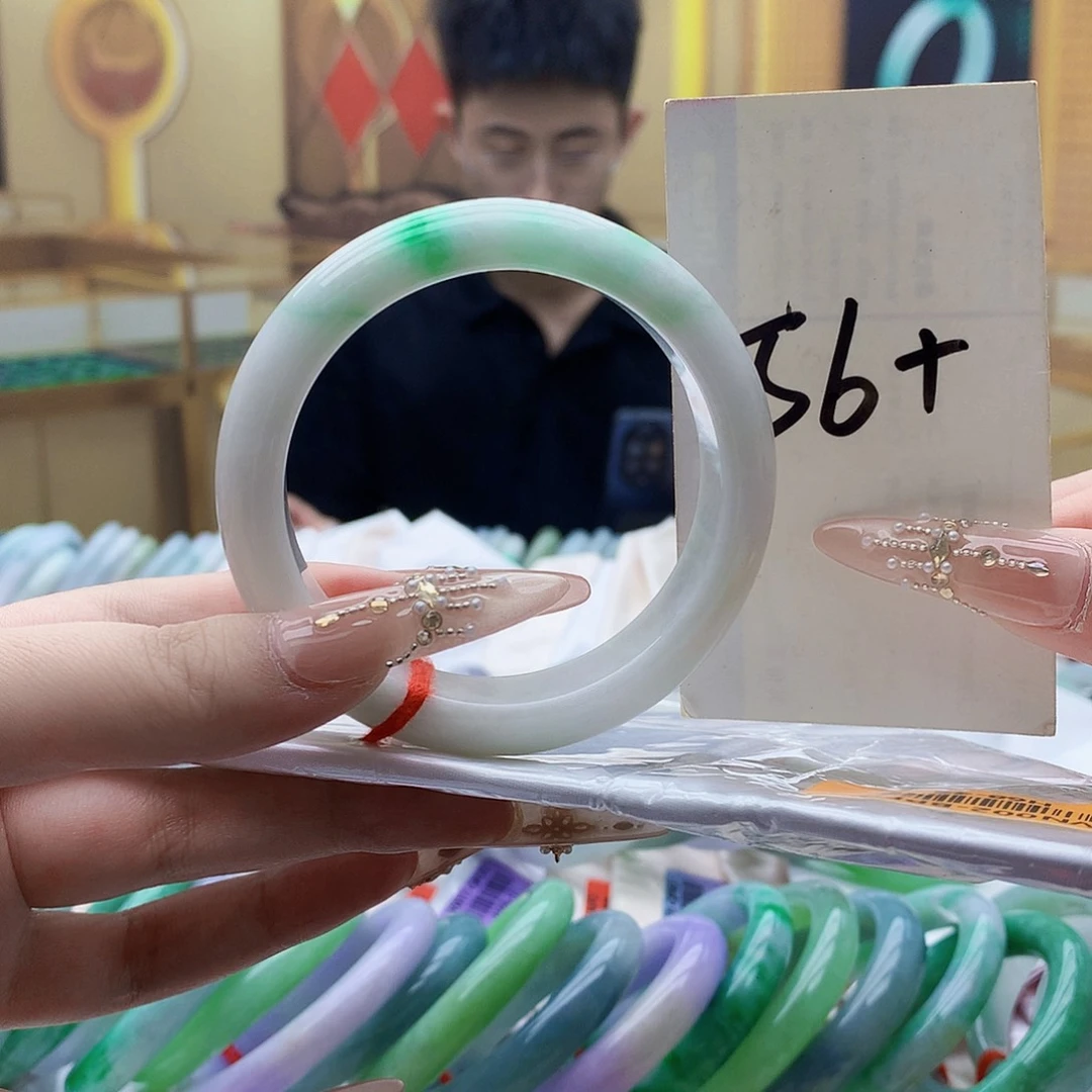 翡翠未镶嵌手镯nn