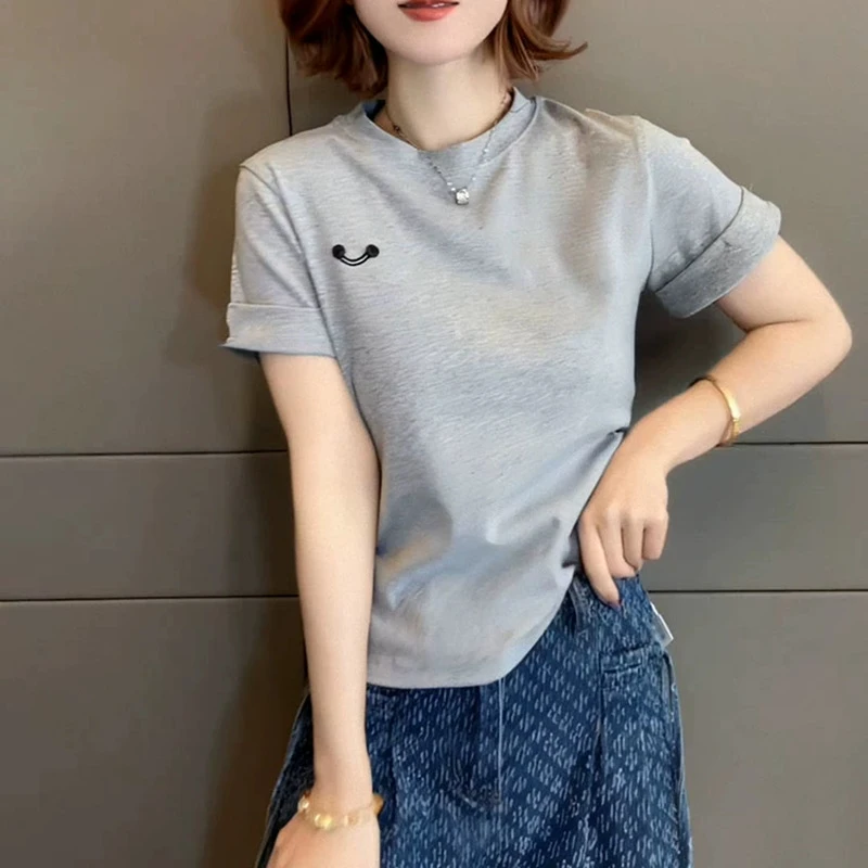 今年新款2025夏圆领笑脸刺绣短袖T恤女设计感宽松休闲显瘦上衣