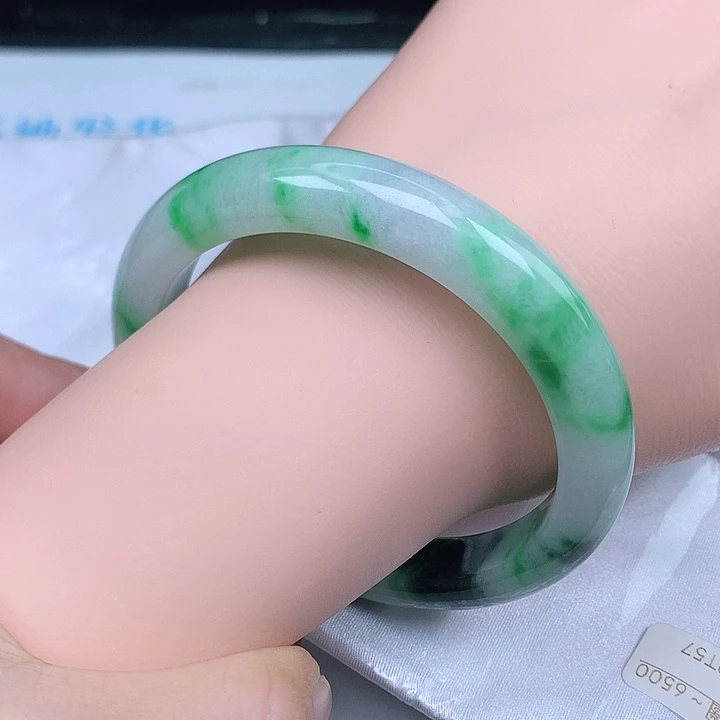未镶嵌手镯翡翠天然