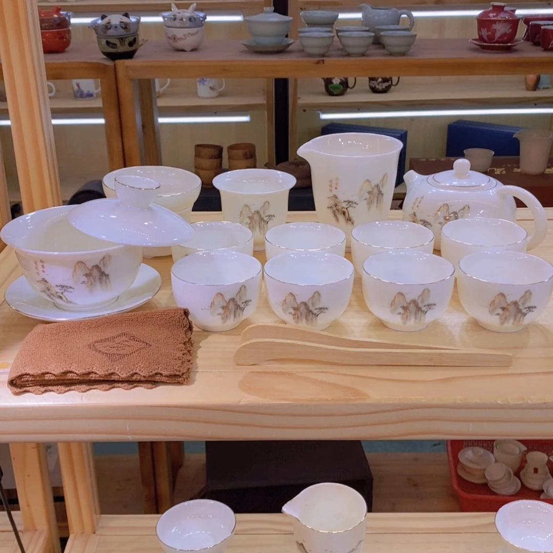 不止中国白羊脂玉瓷