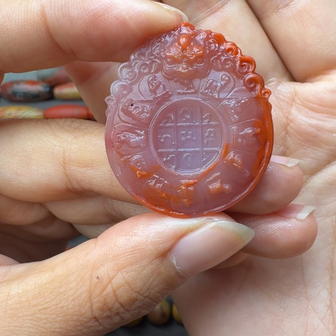 可***乐未镶嵌南红玛瑙挂件特价 不退