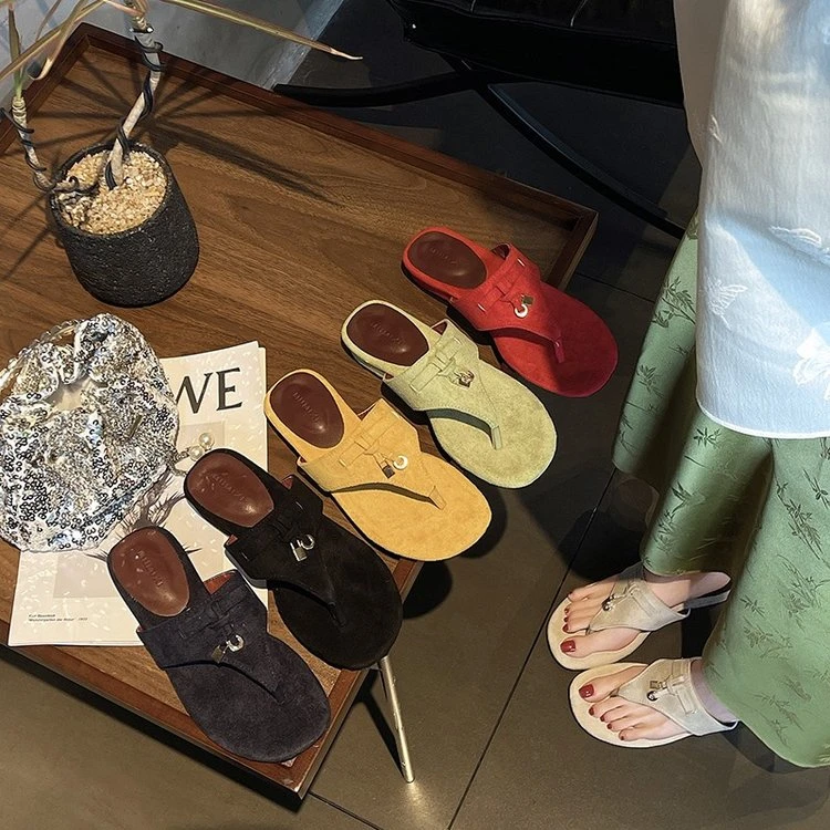 法式夹脚人字拖女夏季外穿新款沙滩鞋流苏低跟夹趾凉拖鞋