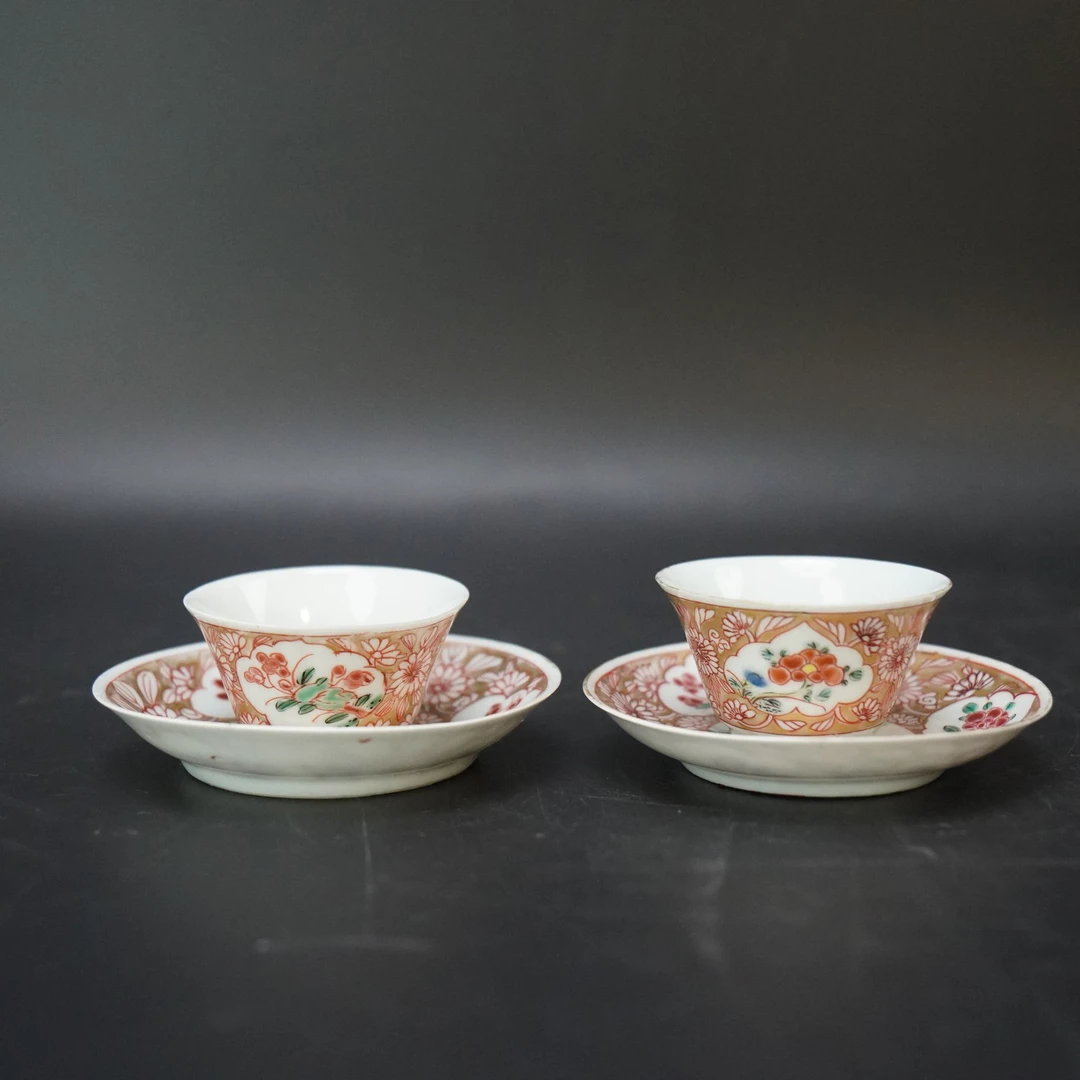 Lot.25100780 25100781清雍正粉彩开窗人物花卉纹杯碟（2套）