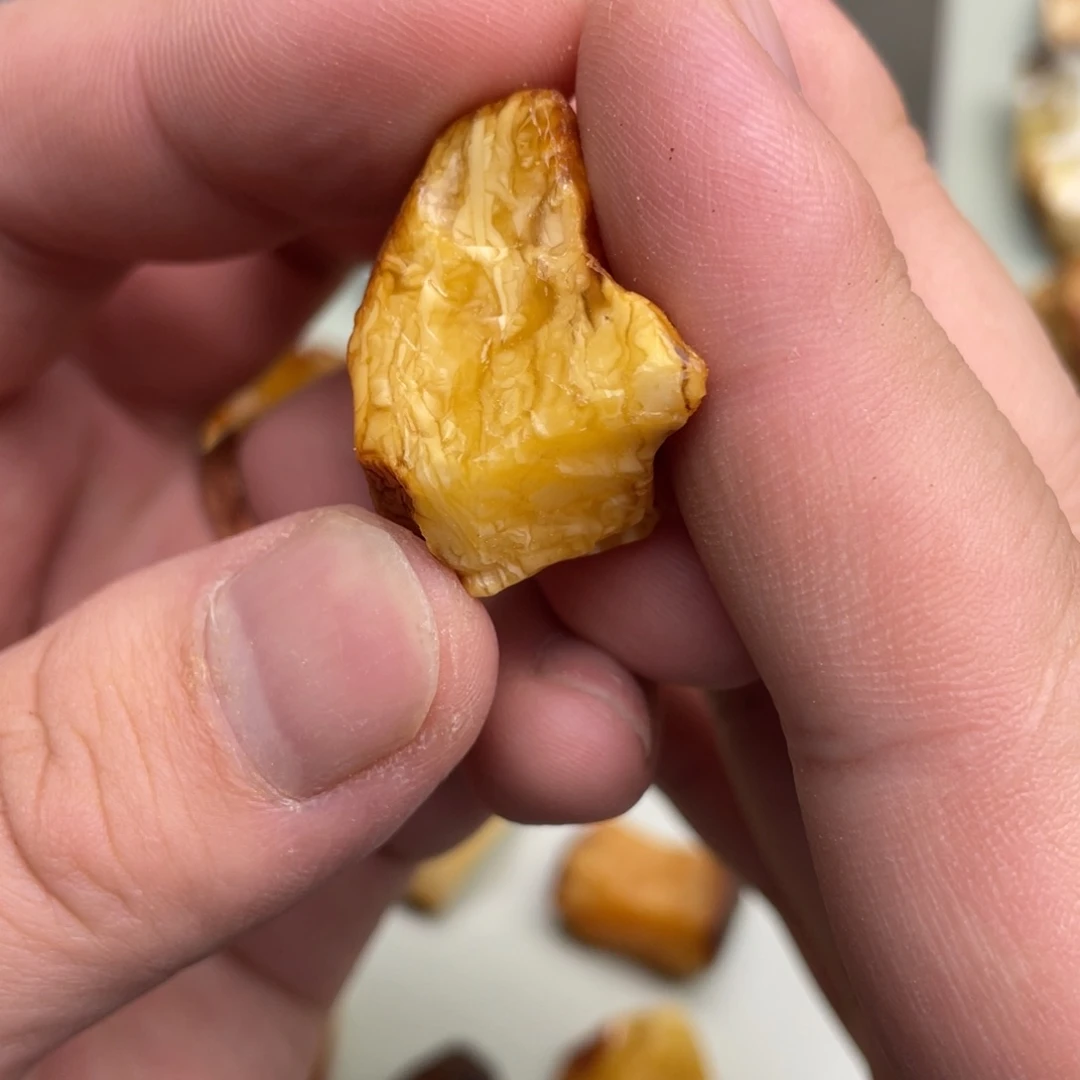 定制琥珀未镶嵌虎****熊定制琥珀蜜蜡