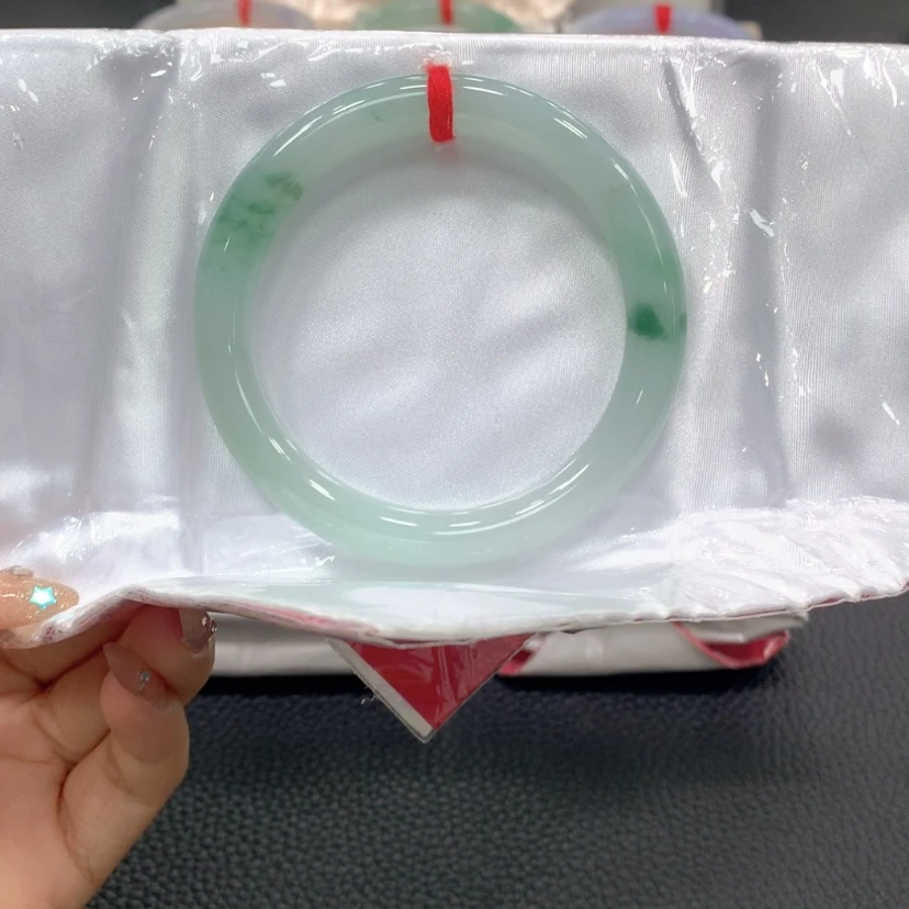 【闪购商品】翡翠手镯未镶嵌12号