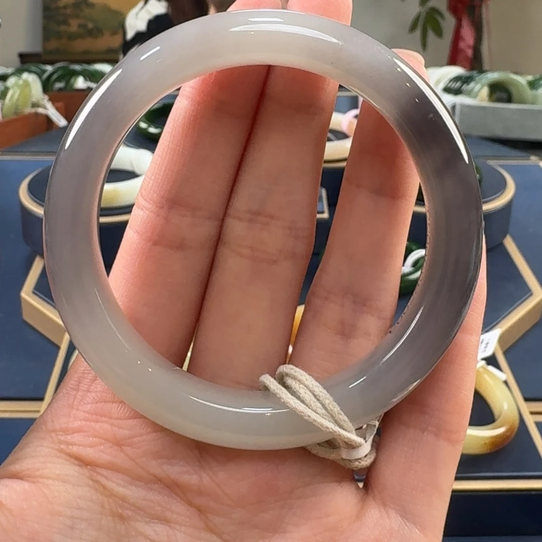 b***e和田玉未镶嵌手镯C0028-55