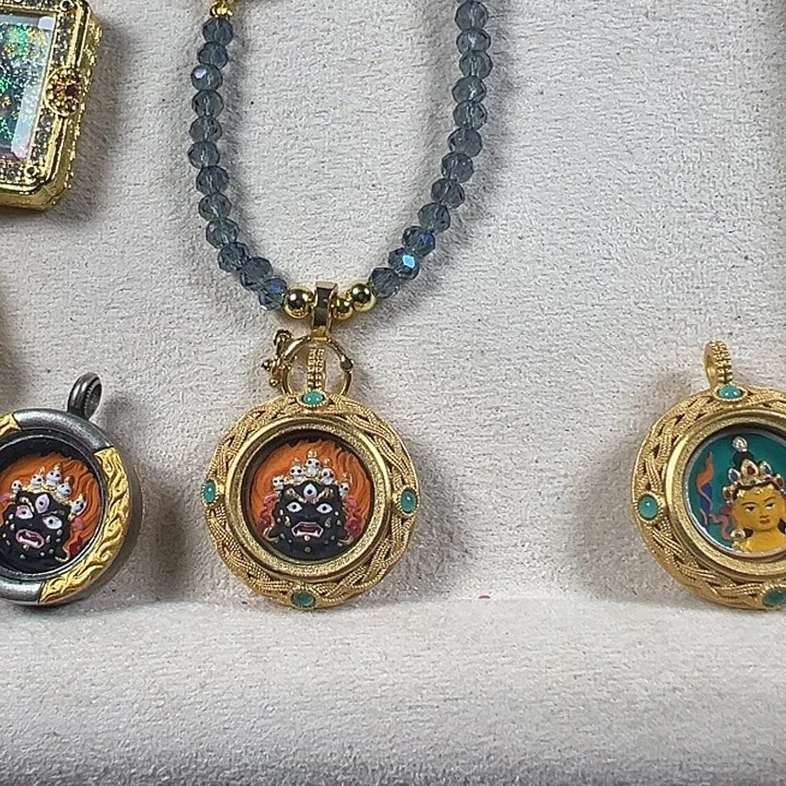 吊坠大黑天加文殊加绿度母