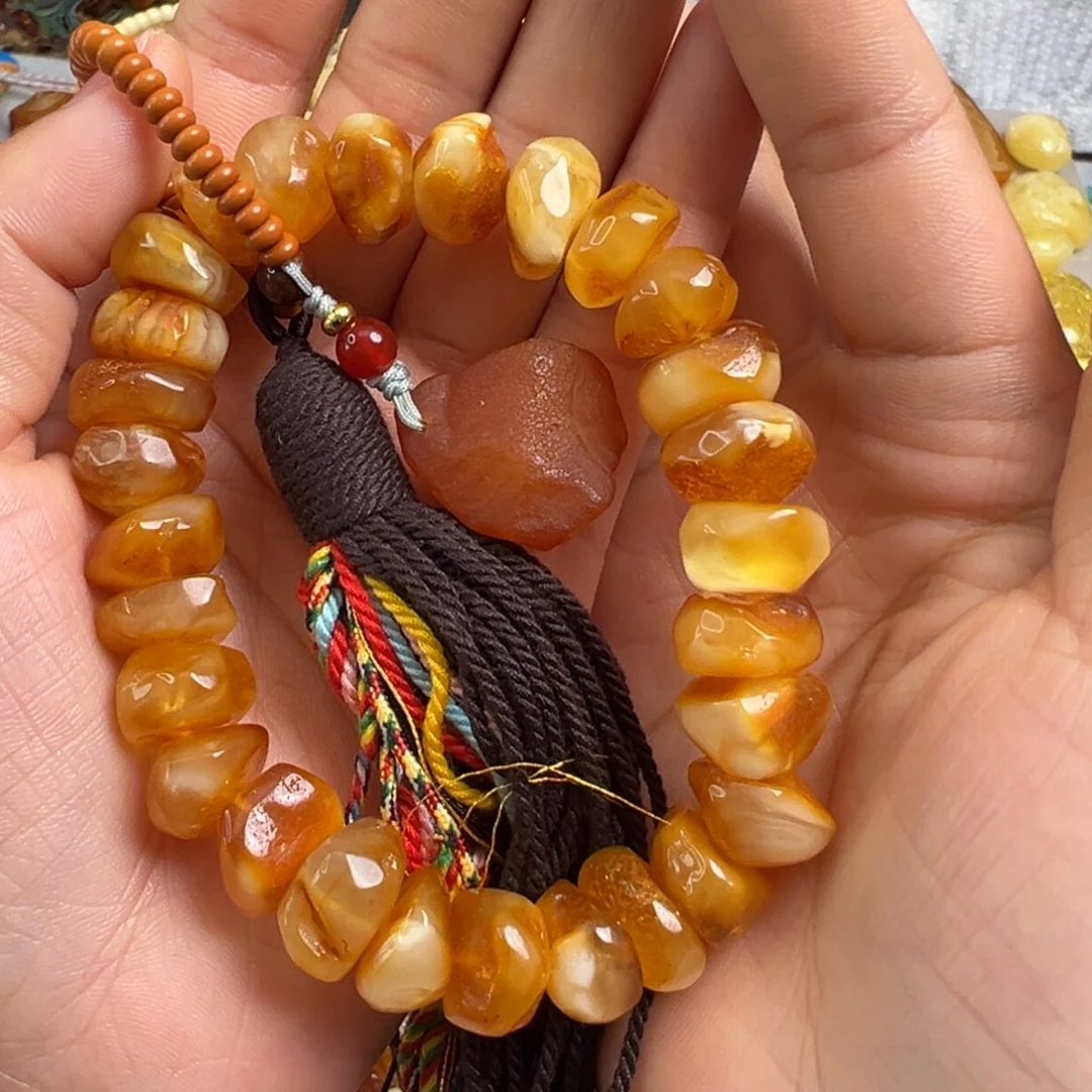 远***唤蜜蜡未镶嵌裸石蜜蜡