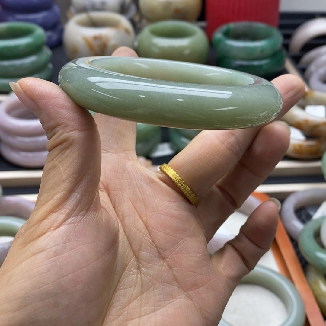 不***~石英岩玉未镶嵌手镯