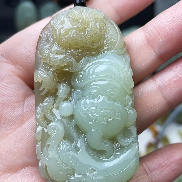 精***神和田玉未镶嵌颈饰