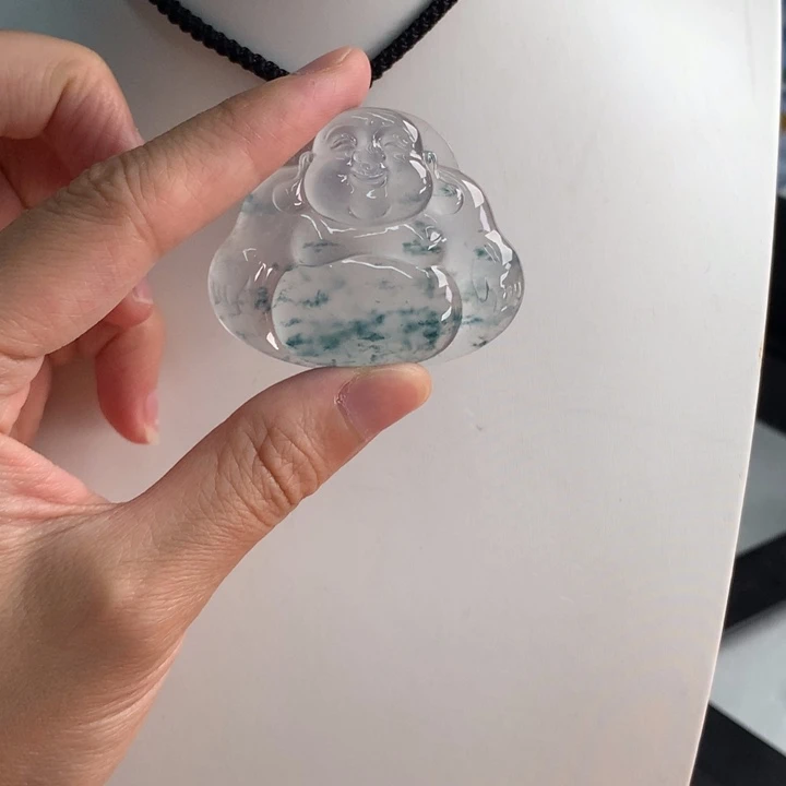 翡翠未镶嵌颈饰…..