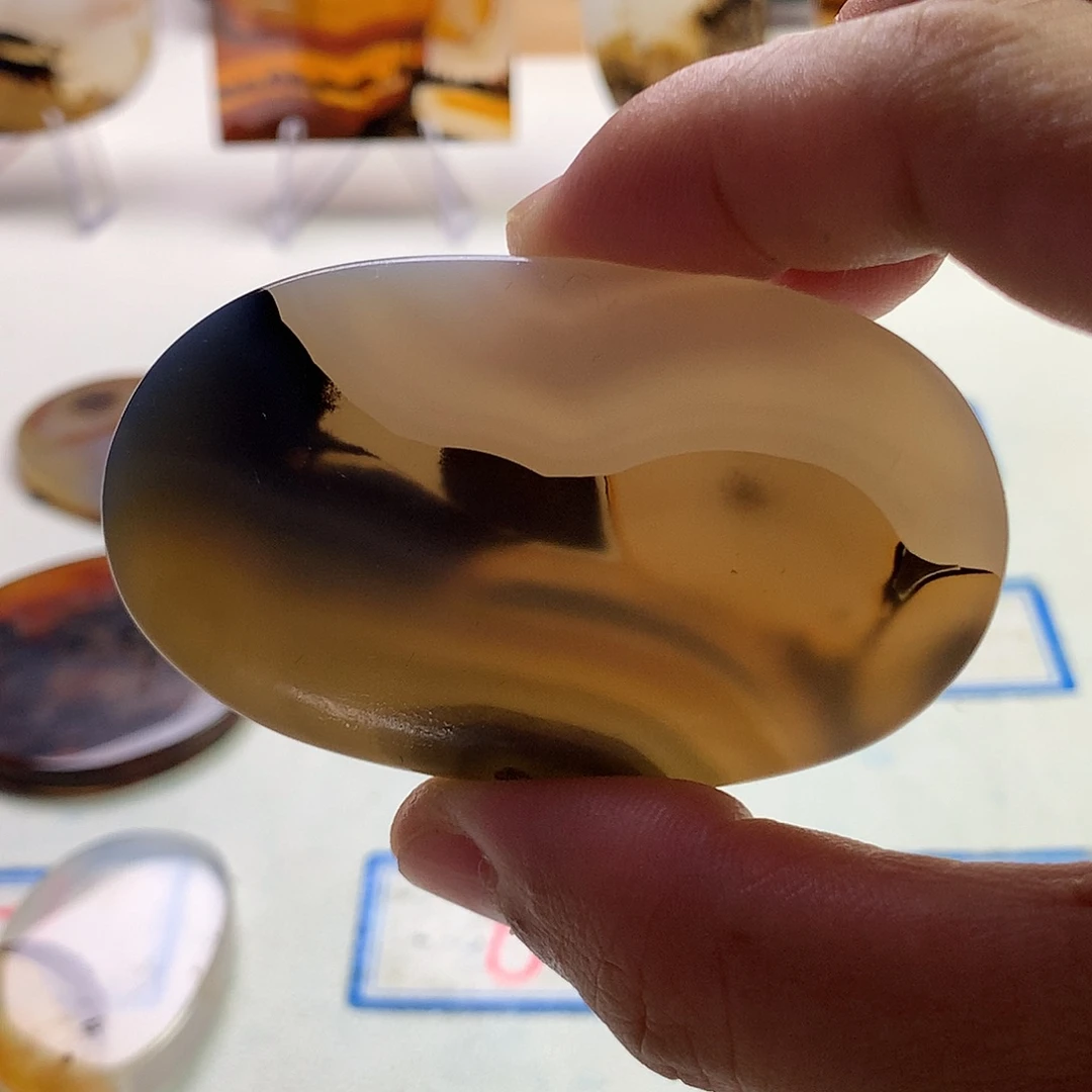 玛瑙/玉髓未镶嵌珠宝半成品