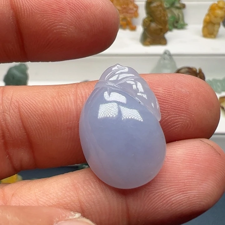翡翠未镶嵌颈饰翡翠首饰