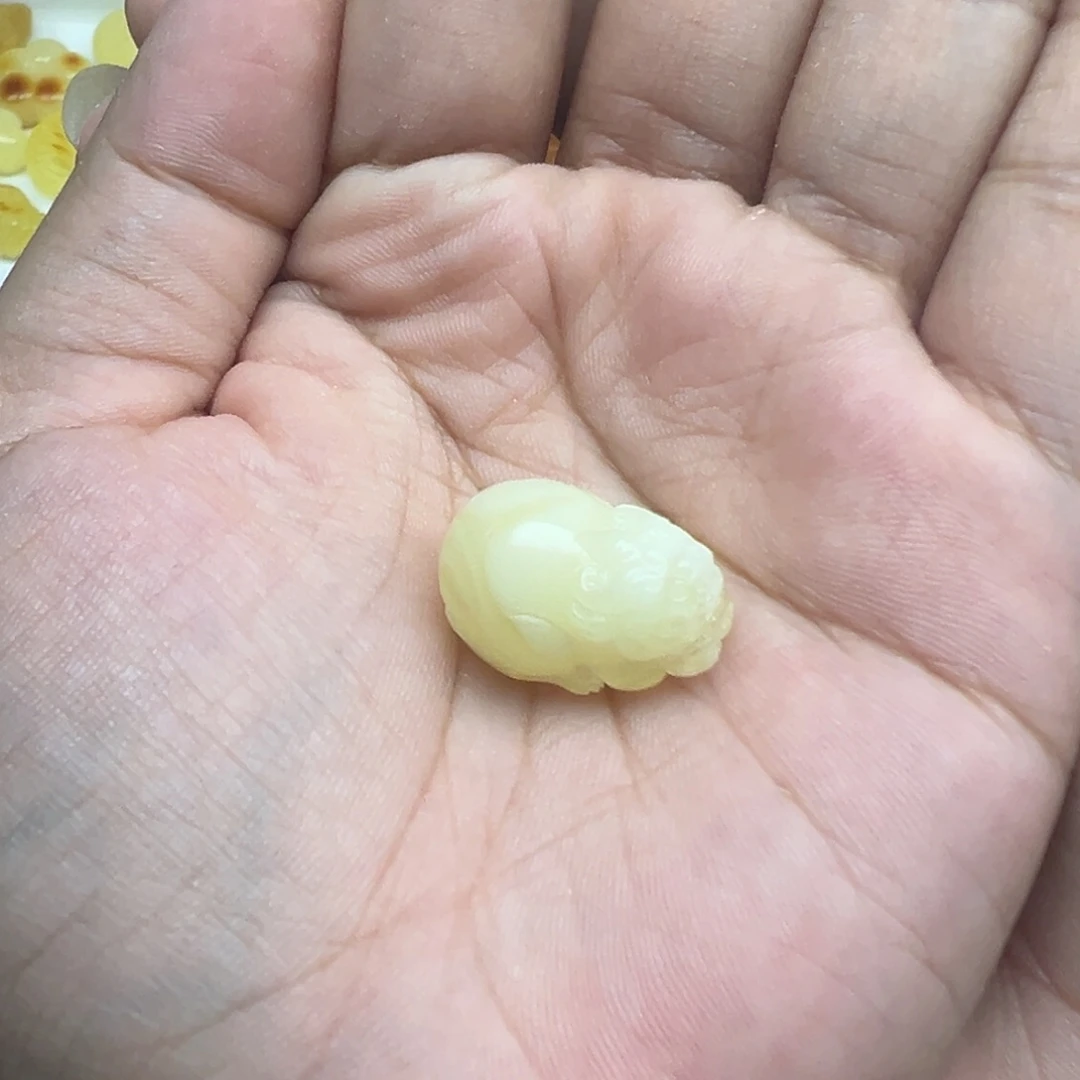 琥珀未镶嵌珠宝奇石貔貅打孔不退换