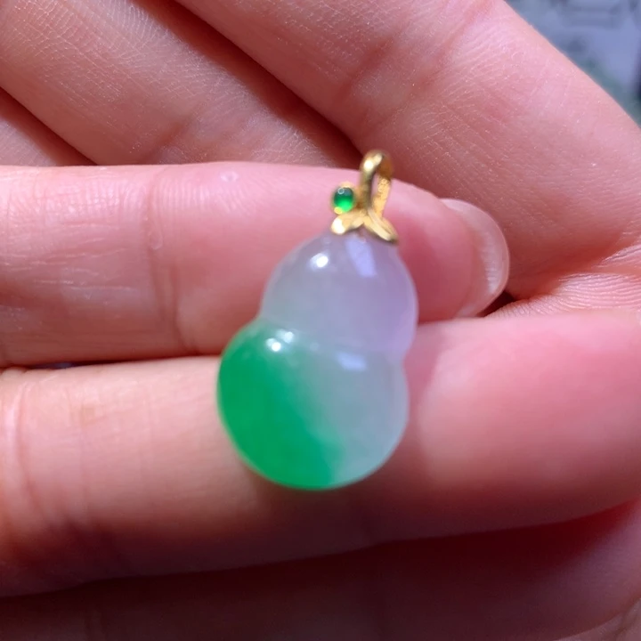 淡**道缅甸翡翠葫芦