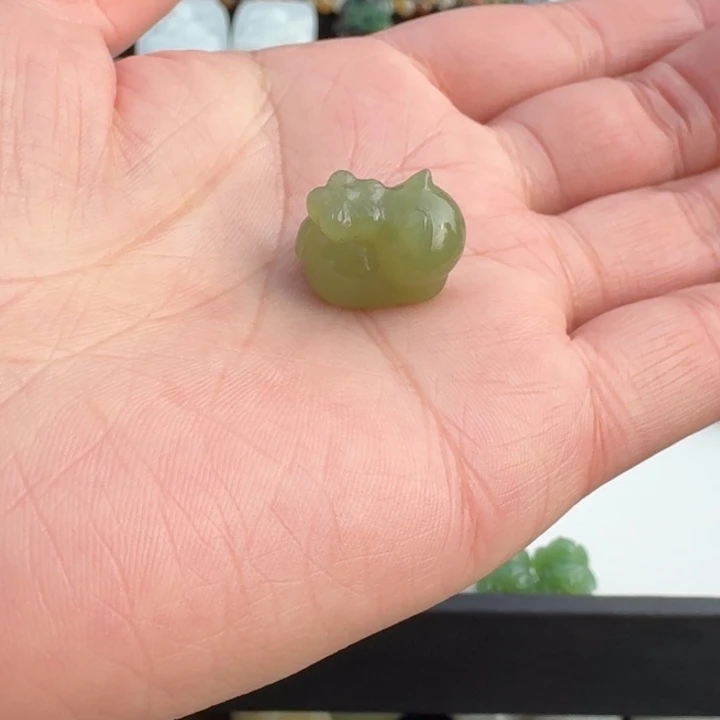 和田玉未镶嵌颈饰荣浩