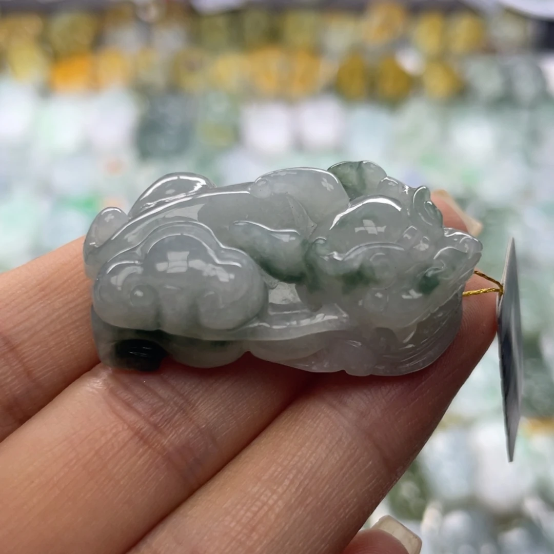 颈饰未镶嵌翡翠貔貅