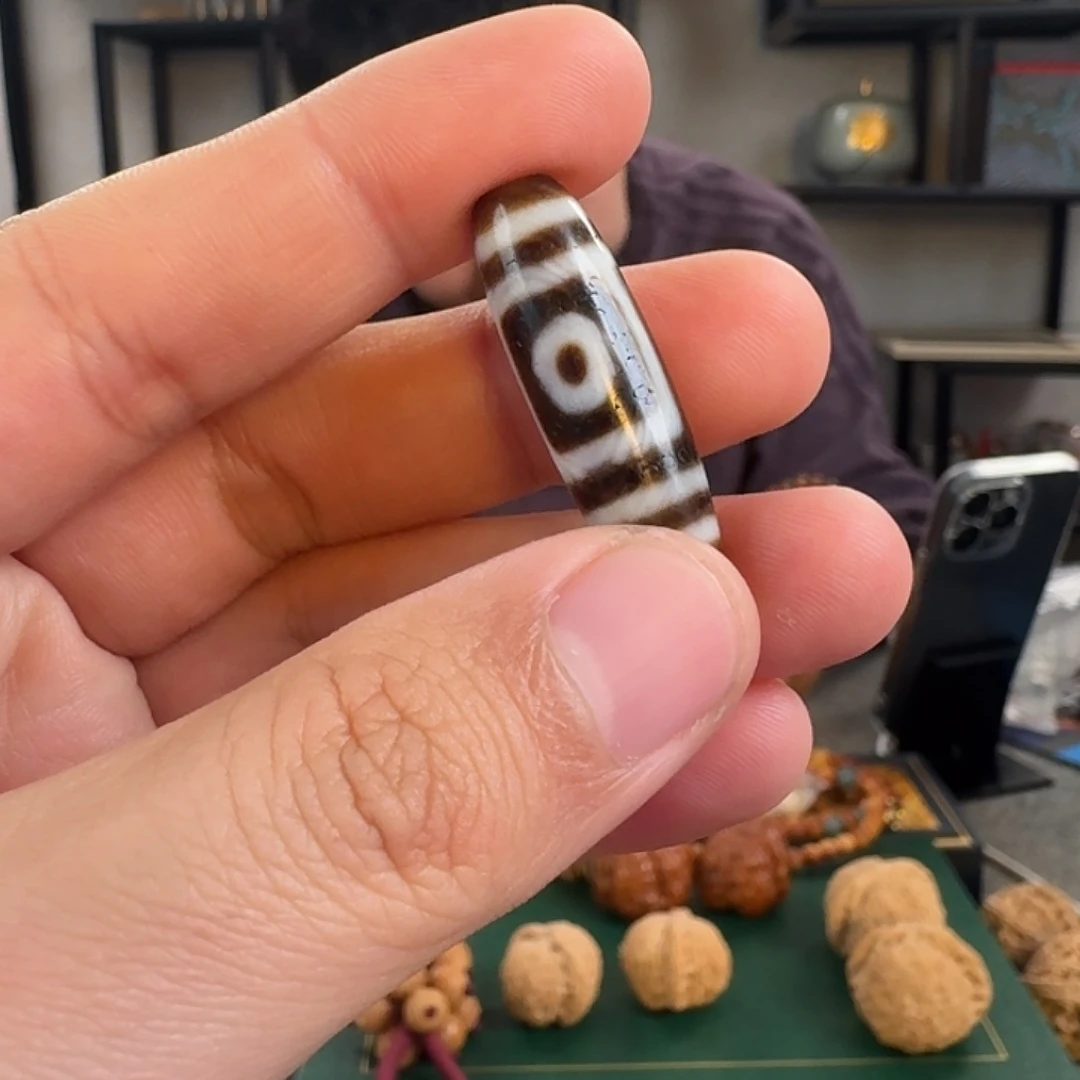 玛瑙/玉髓未镶嵌1D9848地门两眼天珠34*10左右