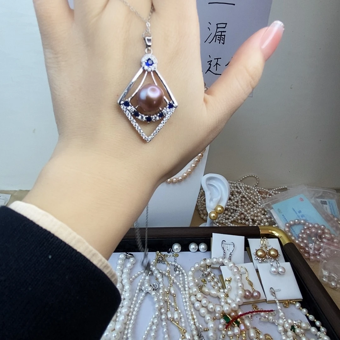 淡水珍珠颈饰合金