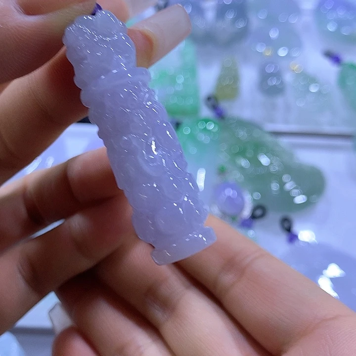 翡翠未镶嵌颈饰天然翡翠A货吊坠