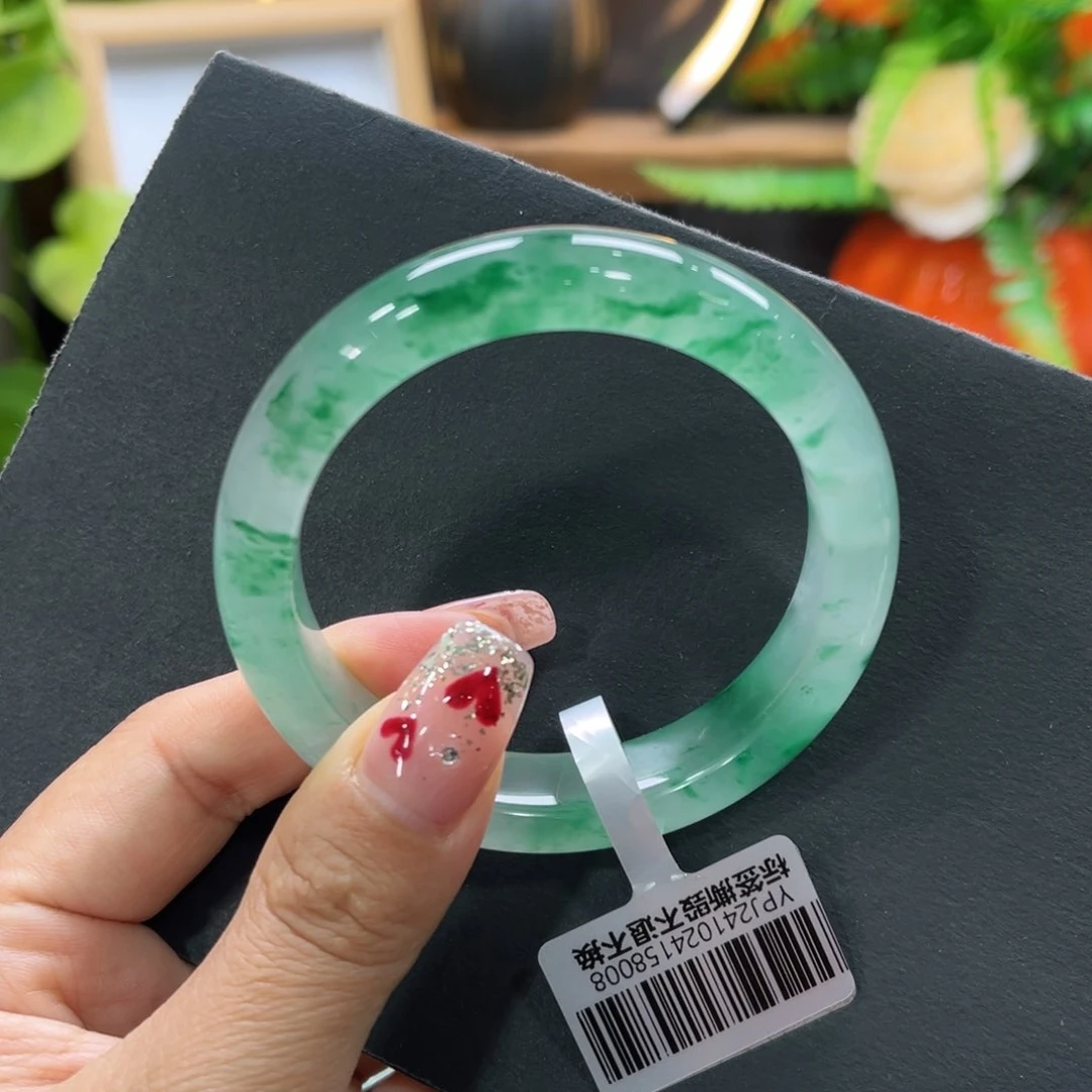 石英质玉手镯未镶嵌➕周周53.6