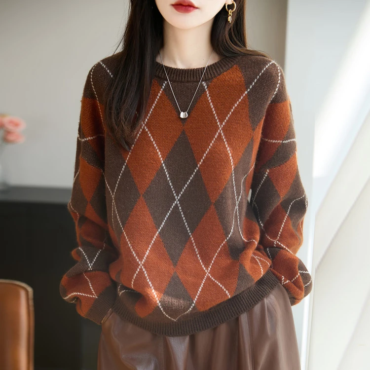 恒源祥集团彩羊菱格针织宽松女冬季圆领针织衫毛衫秋冬厚款毛针织