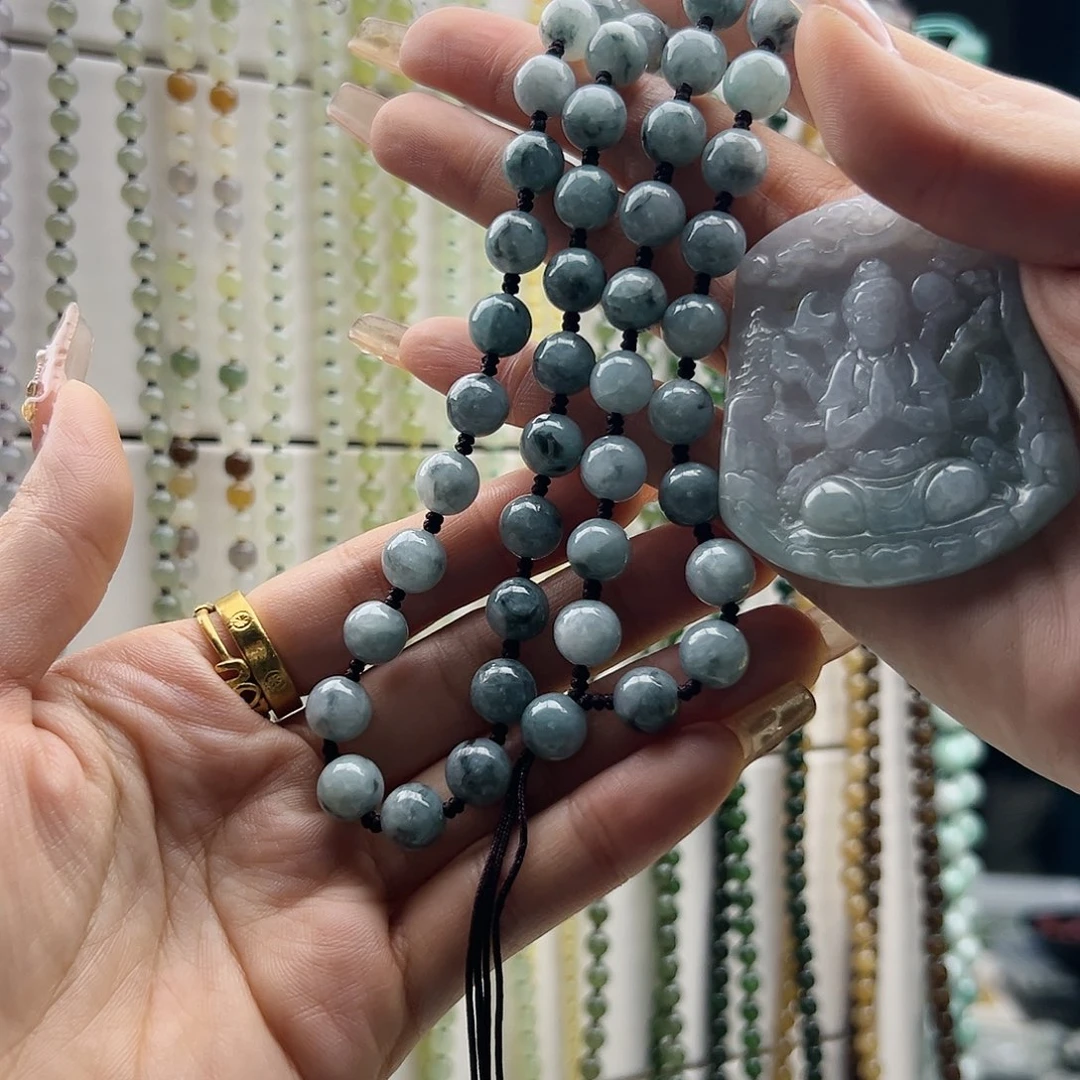 翡翠颈饰未镶嵌E****e一套