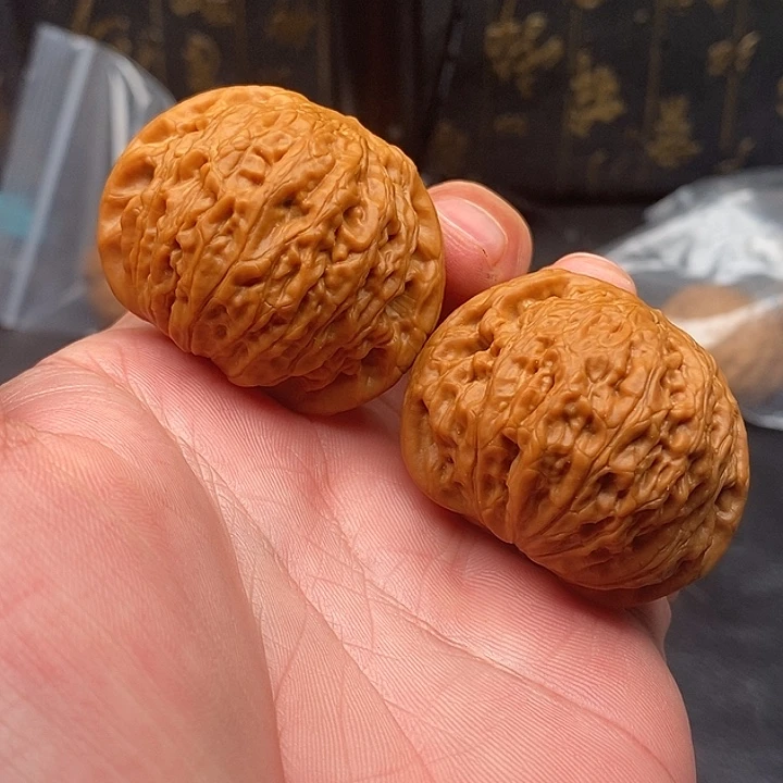 桃核吊坠铁锤妹妹