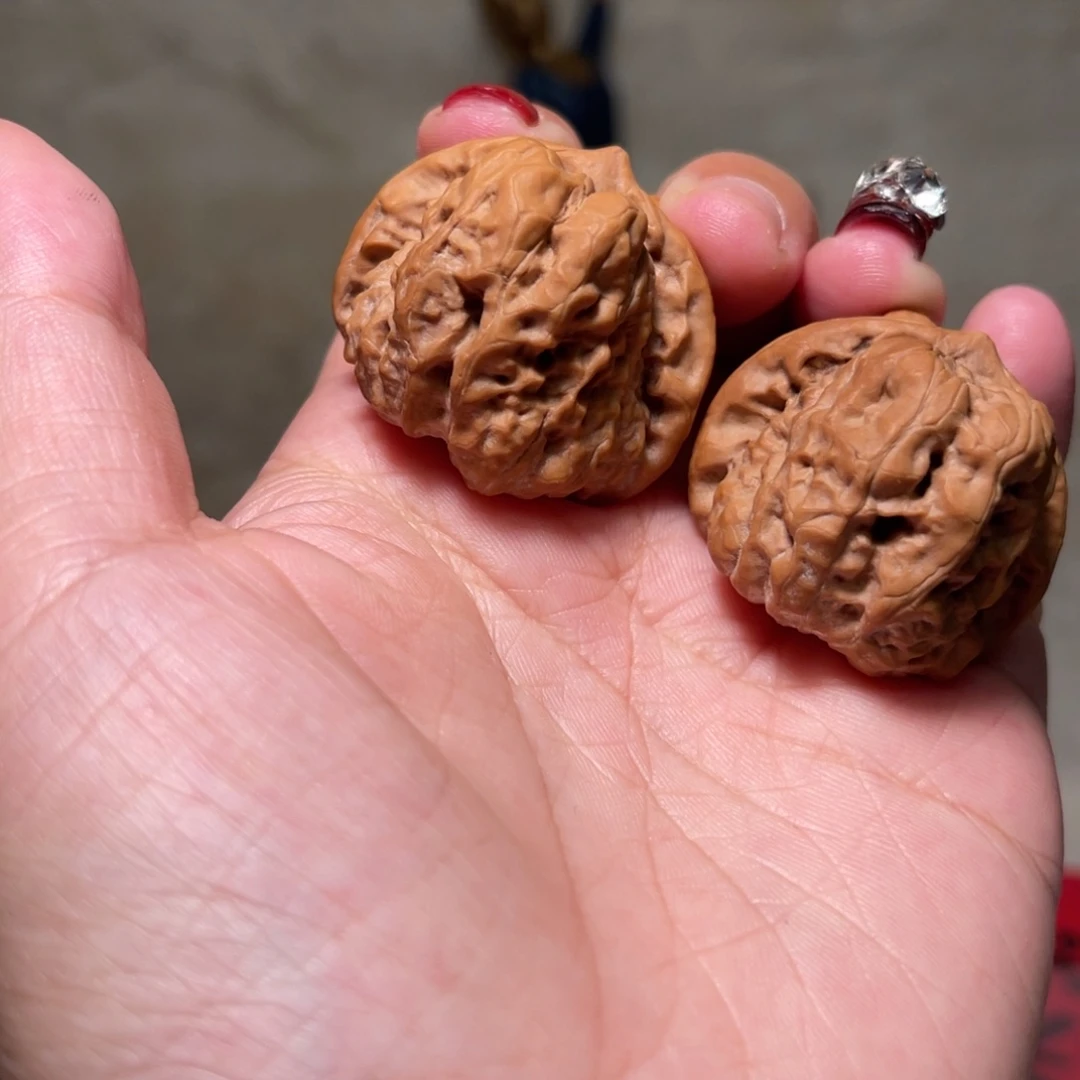 文玩核桃吊坠别***呗南疆