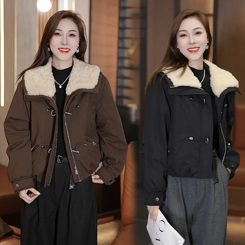 设计小众款牛角扣毛领加厚外套冬季新款2025女士棉服韩版短外套潮